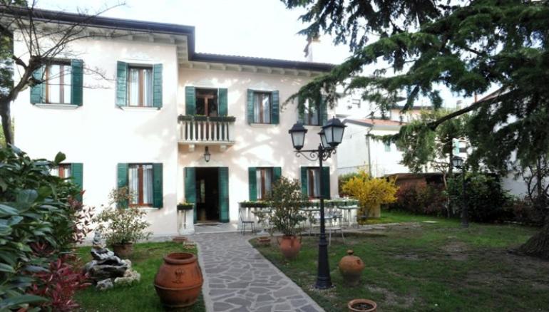 Villa Crispi Mestre Exterior photo